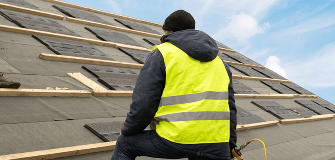 6 Tips For Reinforcing Your Roof Before Hurricane Season Hits