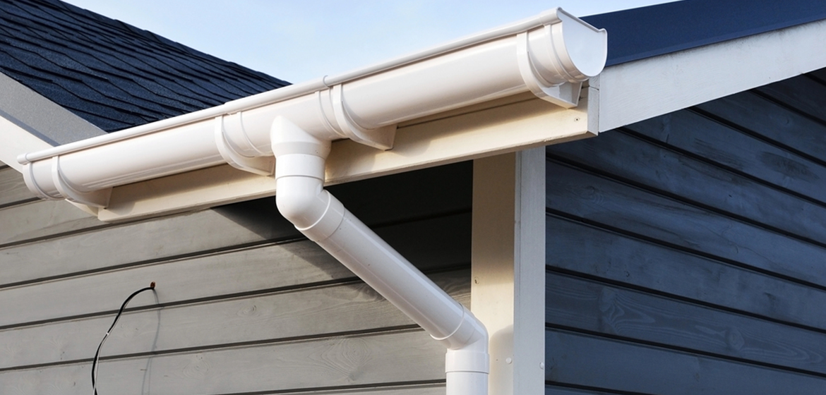 Does Your Gutter Have To Be Removed When Replacing A Roof?